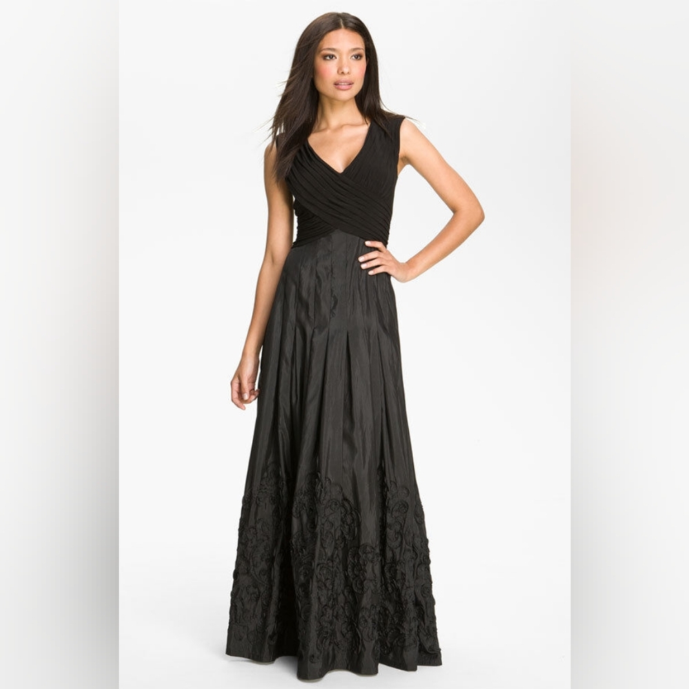 Patra Elegant Black Evening Gown